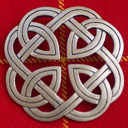 Picture of Weathered Celtic Plaid Brooch 
